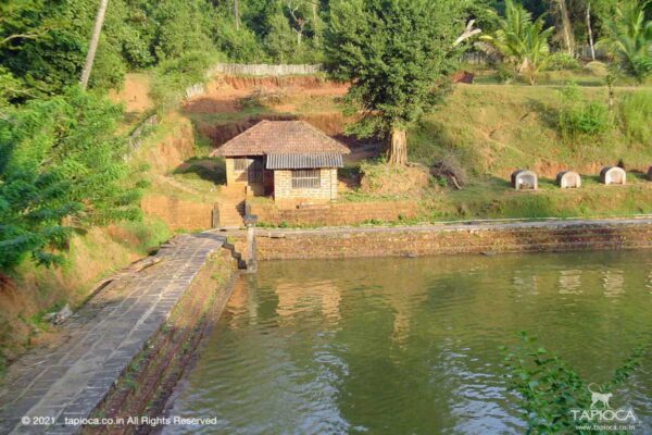 Varadamoola Temple Tank