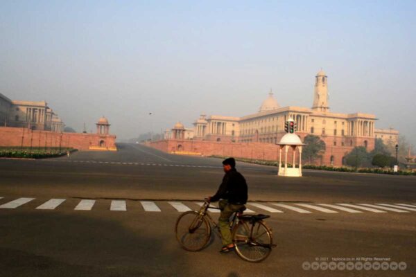 A major intersection on Rajpath