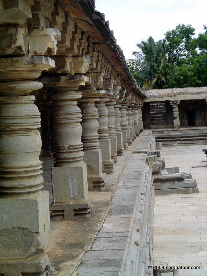 Colonnade with Lathe-turned pillars at Somnathpur