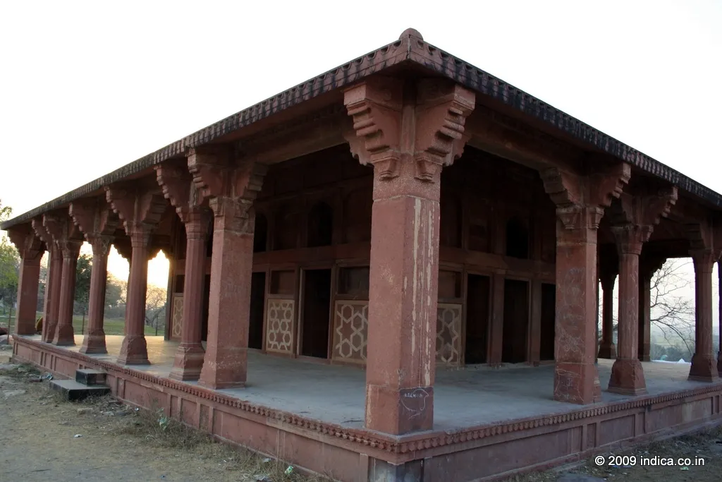Tansen Baradari