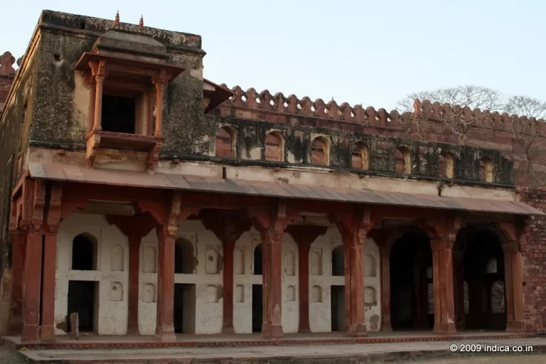 The houses of Abul Fazl and Faizi behind the Jama Masjid