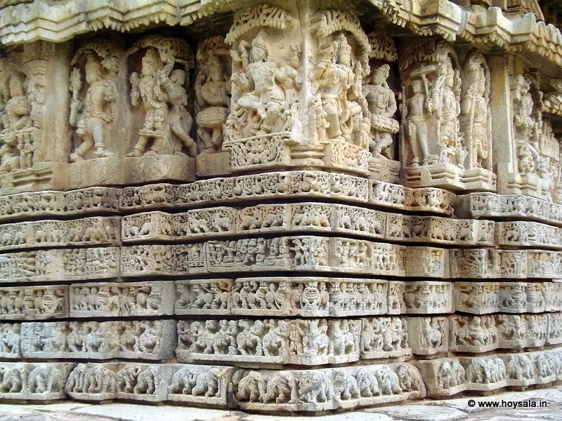 The 6 layered frieze over which the boldly executed sculptures are installed around the outer walls. All are done in soapstone.