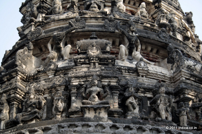 Terracotta stucco over the Sanctum of Jurahareswarar Temple