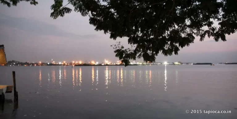 Vypin-Ernakulam-Marine_drive