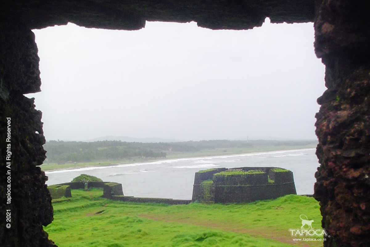 The opening in the laterite fort wall.
