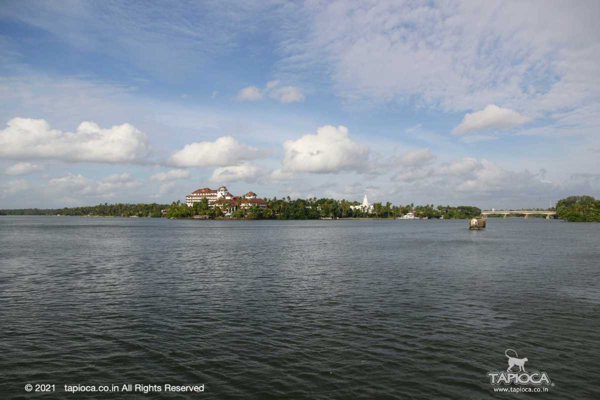 The Raviz Resort in the backdrop 