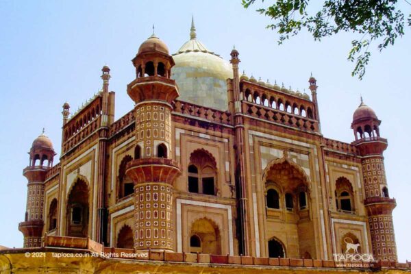Safdarjung Tomb in Delhi